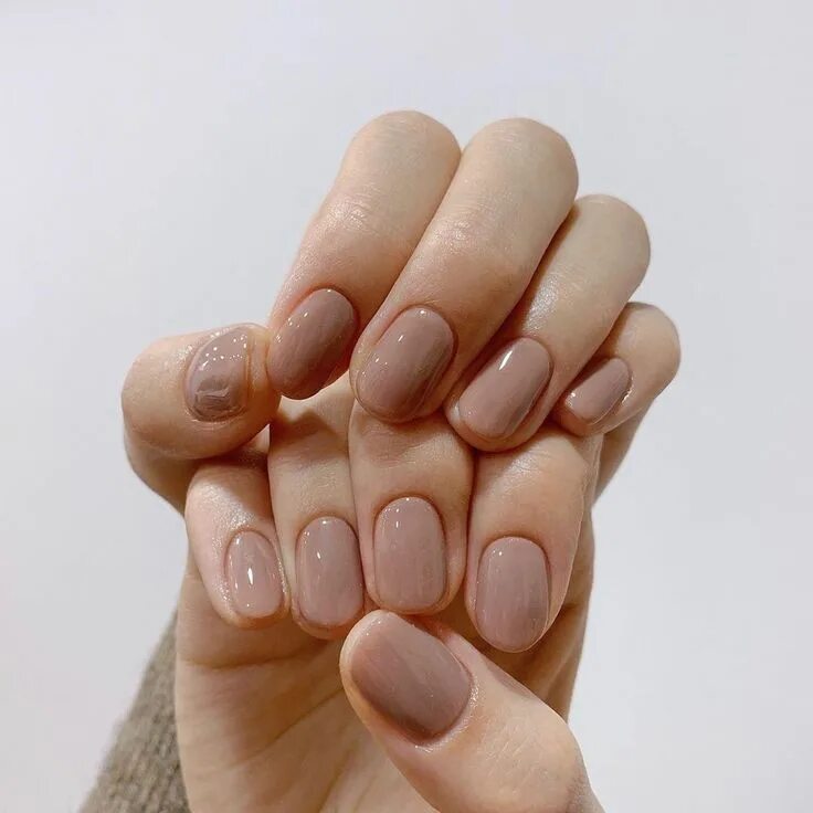 The Manicure Trend That’s Everywhere Right Now Beige nails, Nude nail designs, M
