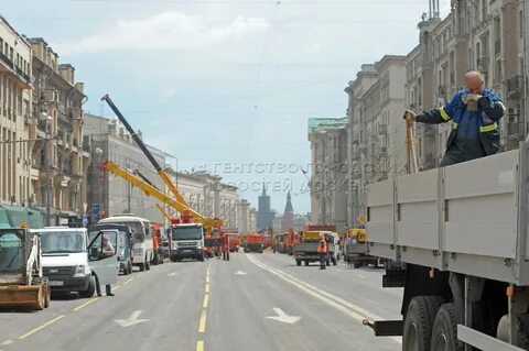 Остается на улице