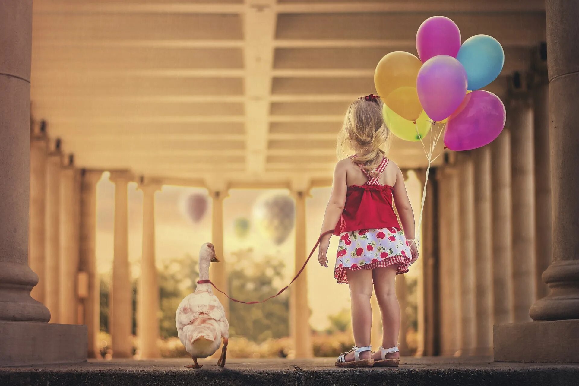 Девочка с шариками. Фотосессия с воздушными шариками. Девушка с воздушными шарами. Шарфик для девочки.