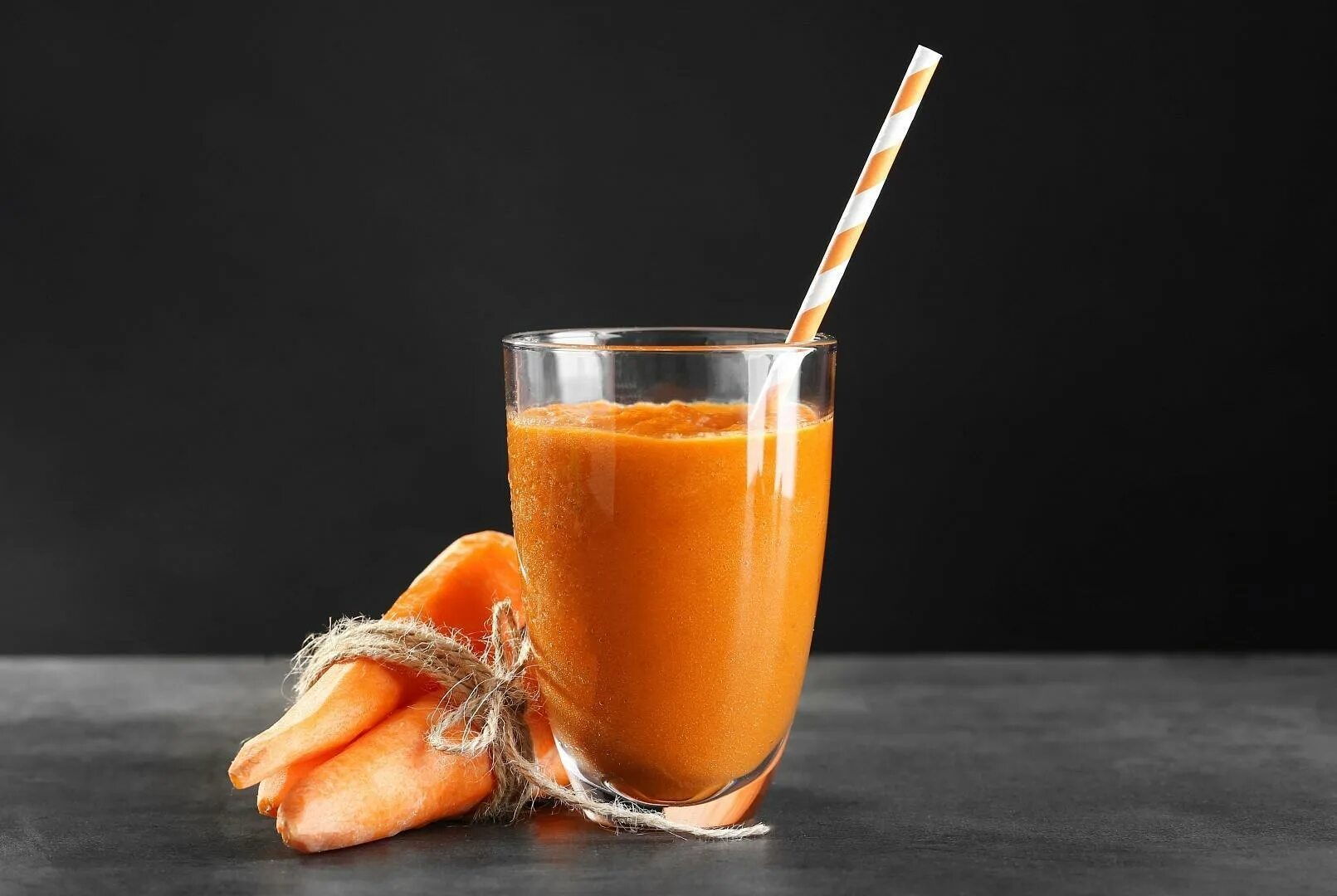 Морковный Фреш. Свежевыжатый морковный сок. Свежевыжатый сок морковь. Апельсиновый Фреш.
