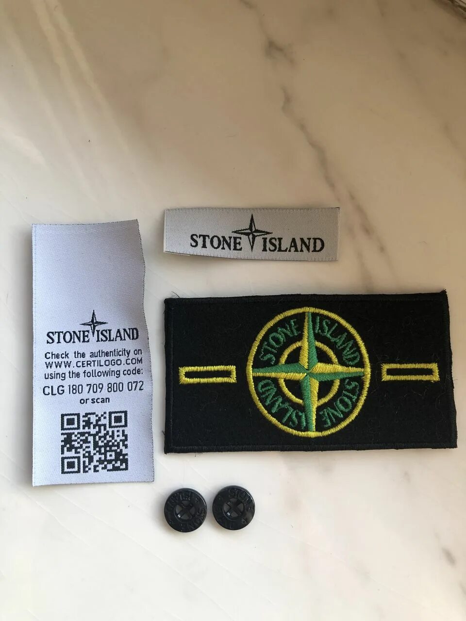 Бирки Stone Island 2022. Бирки Stone Island 2021. Stone Island бирки оригинал. 1999 Stone Island бирки.