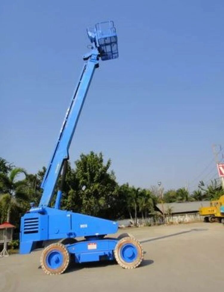 Haulotte ha41px. Самоходная вышка. Ножевой подъемник вышка 13м. Самоходная вышка. Jlg 660 подъемник.