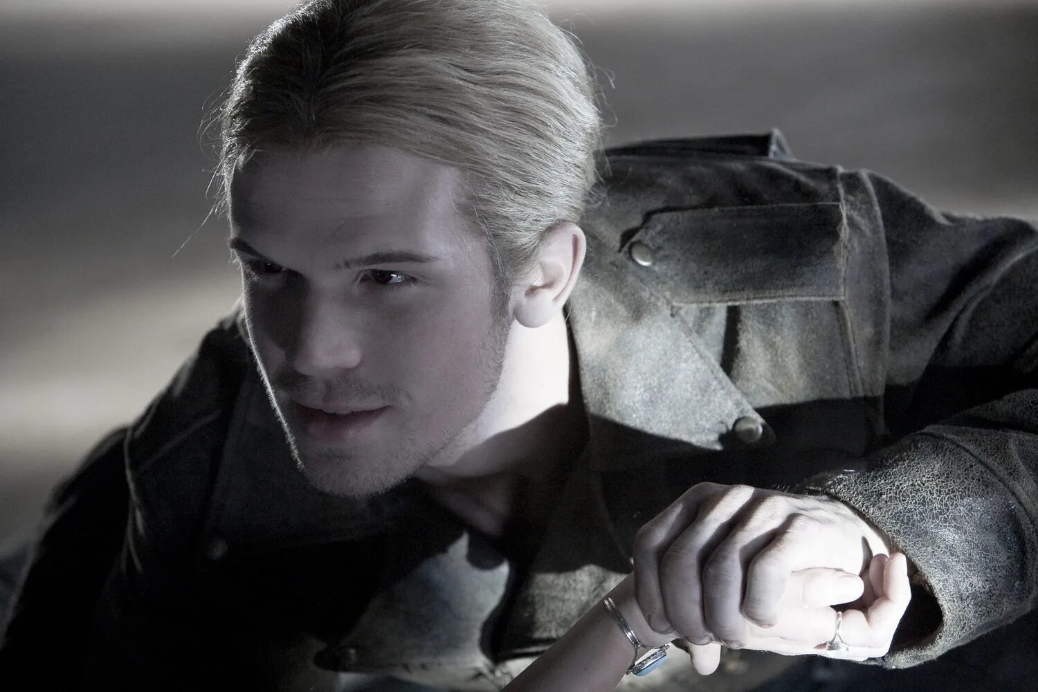 злодеи блондины. хавьер бардем 007 координаты скайфолл. грин-де-вальда гарри поттер. хавьер бардем скайфолл. максвелл аниме.