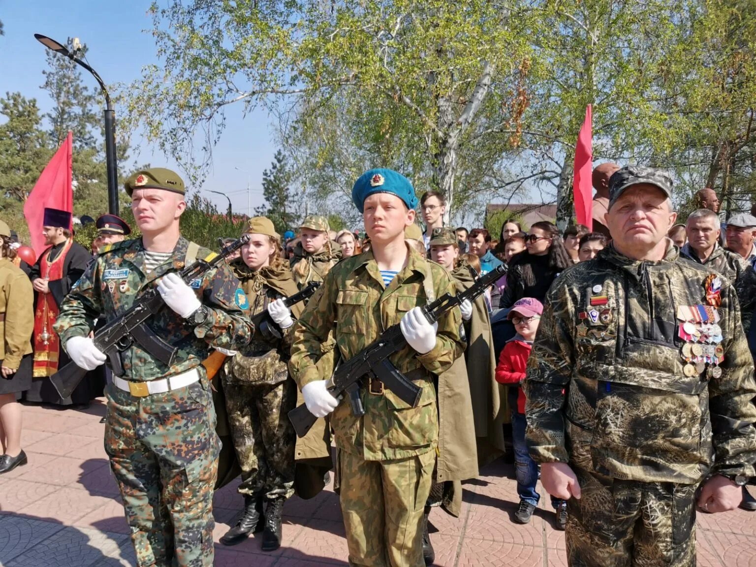 Новости камень на оби сегодня. ВЧ 48213 Г камень на Оби. Воинская часть 03025 г.камень на Оби. Каменские Известия камень-на-Оби. Камень на Оби город.