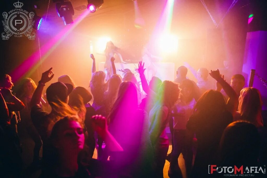 Клубы калуги отзывы. Клуб гагарин калуга. Во клуб калуга. Пентхаус калуга клуб. Во клуб калуга.