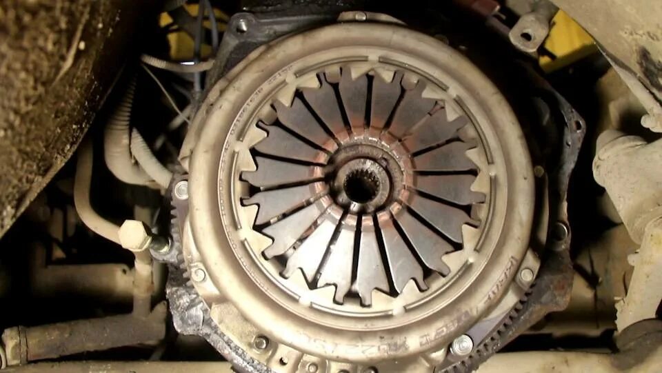 Шеви замена сцепления. Сцепление шеви нива. выжимной подшипник нива 21213. выжимной сцепления нива шевроле. сцепление нива шевроле 2005.