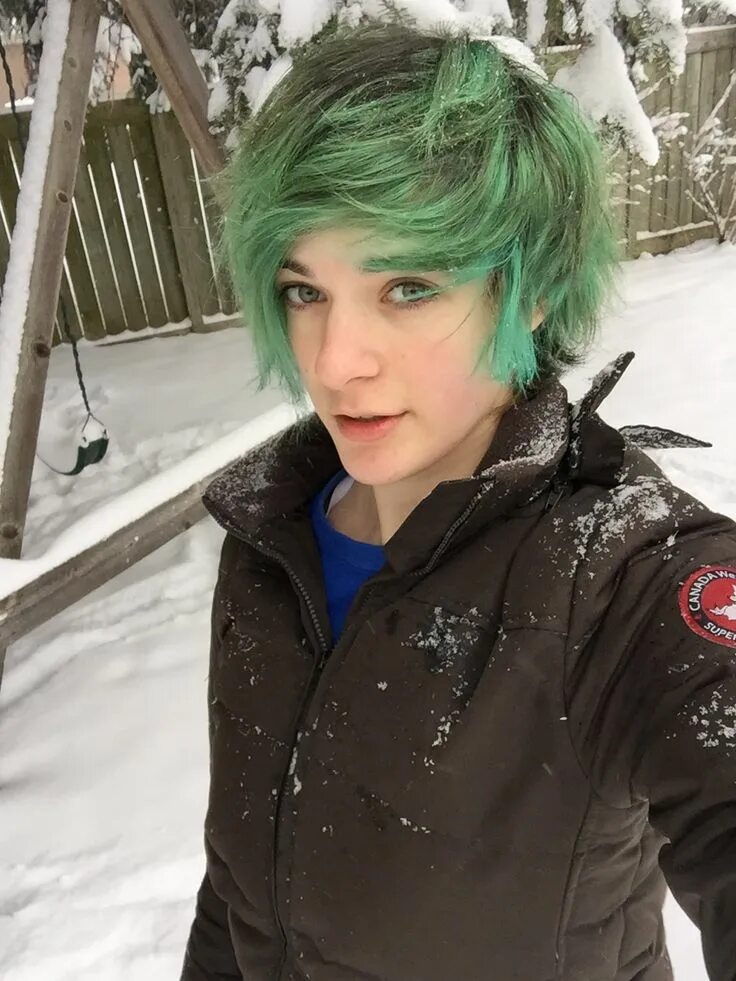 组 图/Carousel He should dye his facial hair green - - - // FANDOM \\ #waterparks 