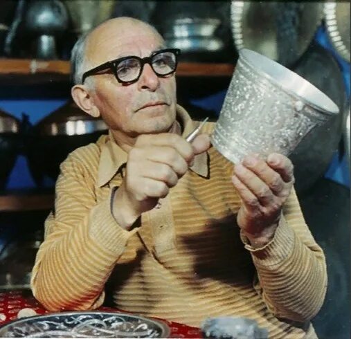 Мастера кубачей. Ювелиры аула кубачи. кубачинские мастера дагестан. кубачи аул златокузнецов.
