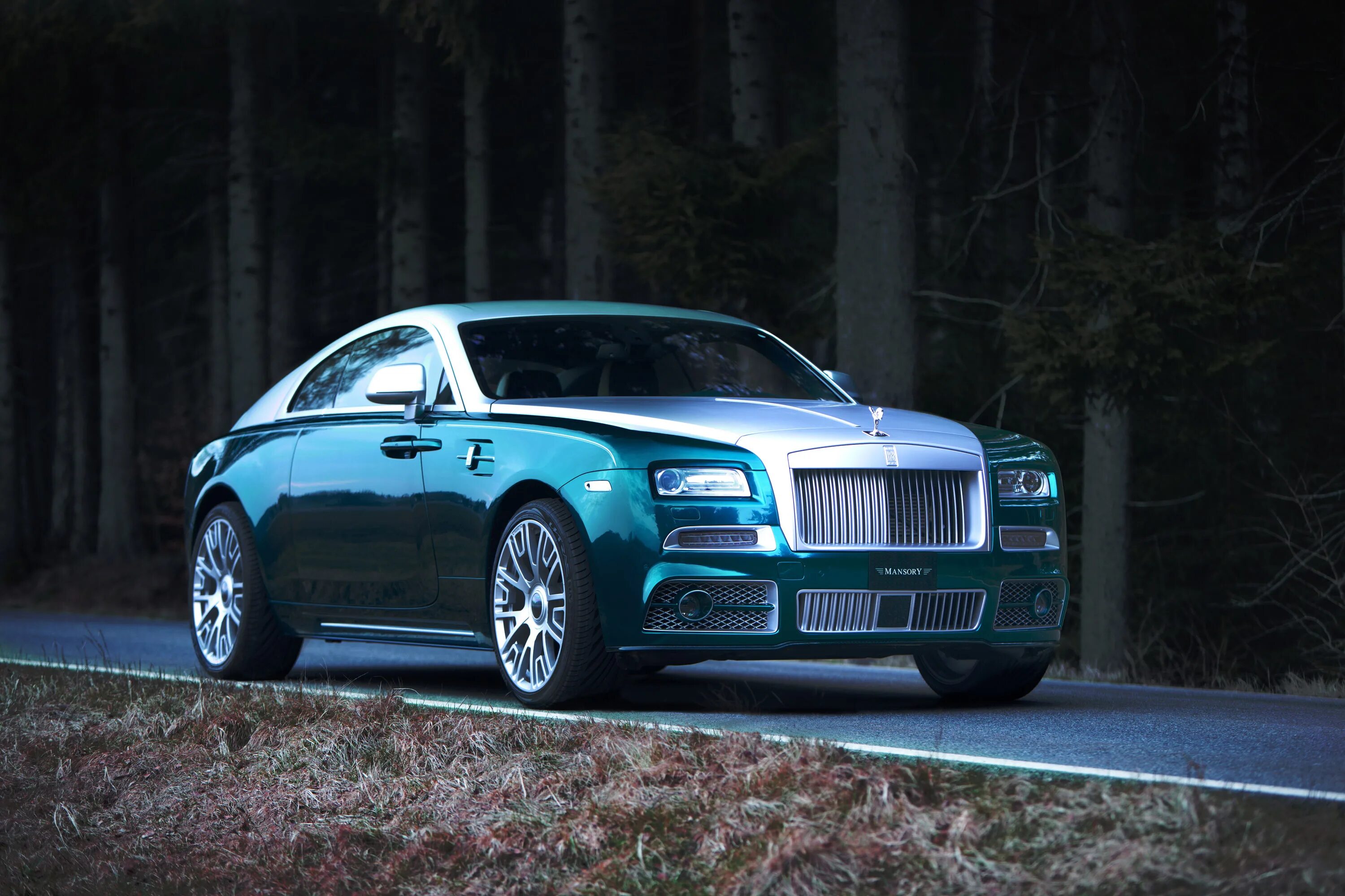 Rr spectre. Автомобили Rolls-Royce Wraith. Rolls Royce Wraith Mansory. Машина Mansory Rolls Royce Wraith. Rolls Royce Wraith 2021.