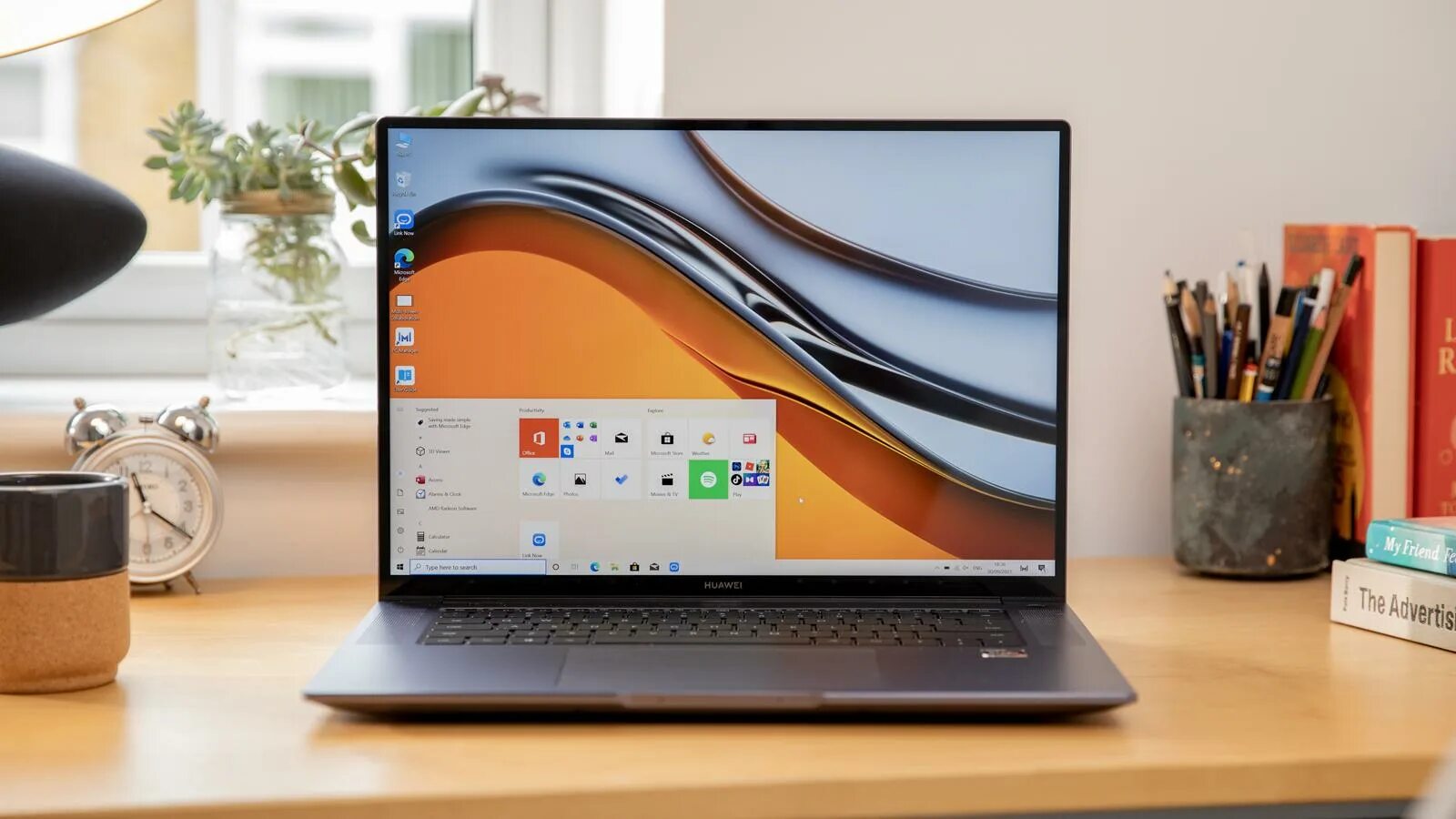 Huawei matebook d16 13420h. Ноутбук Huawei MATEBOOK 16s. Huawei MATEBOOK 16 2021. Ноутбук Huawei MATEBOOK 16. Макбук Хуавей d16.