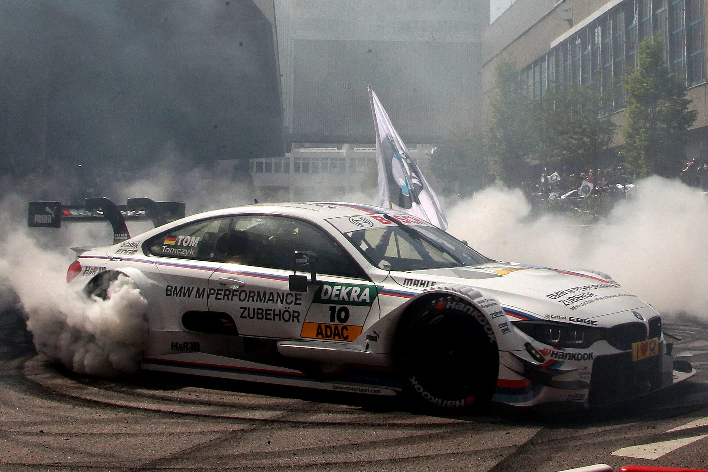 BMW m8 DTM. BMW m8 Drift. БМВ м4 дрифт. BMW m5 DTM. Гонки на м5