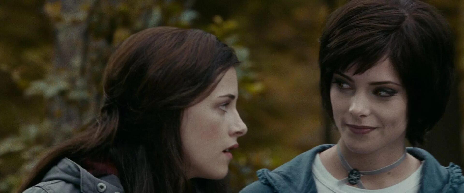 Элис и элоа близнецы. Элоа ломбард. Eloa. Элис гехабит и шун казами. Мэри клэр и рональд.