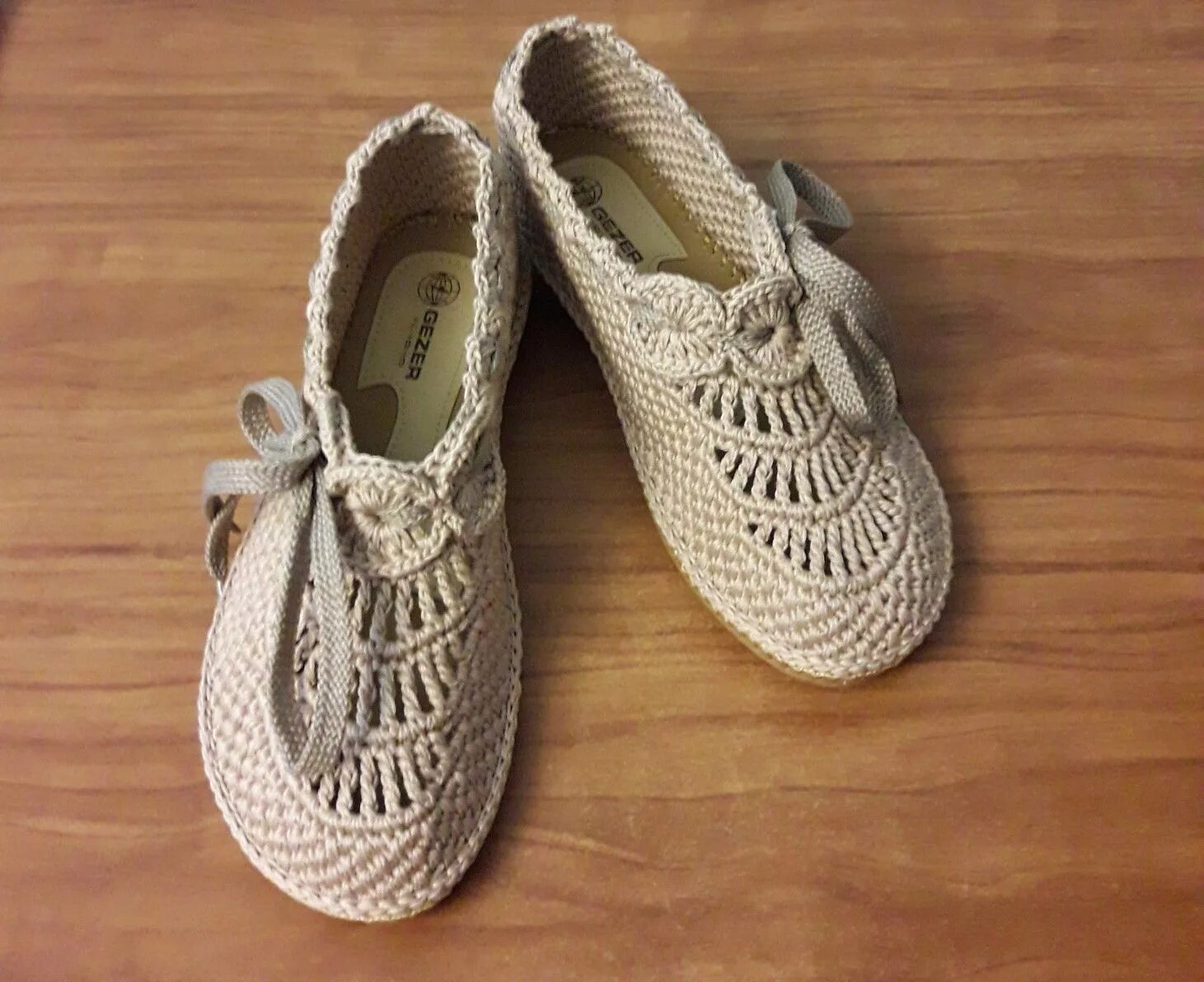 Вязаная обувь на подошве. Вязаные ботинки крючком. Вязаные летние ботинки. Вязаная обувь на подошве. Вязаная обувь крючком.