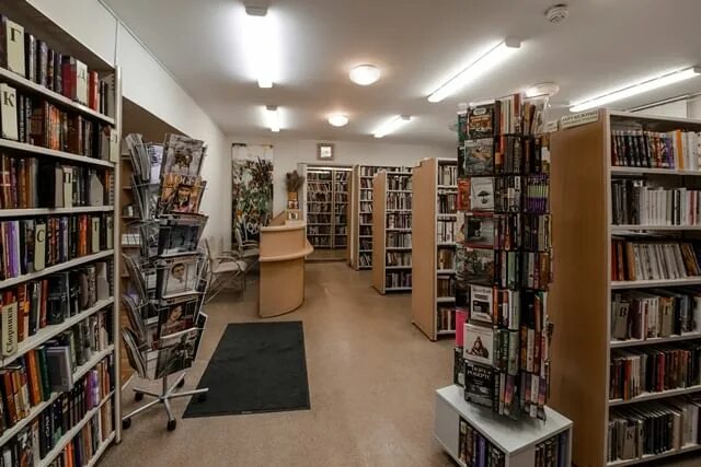 Библиотека ярцево. Библиотека фото. Библиотека есенина красноярск. Волковская библиотека. Волковская библиотека.