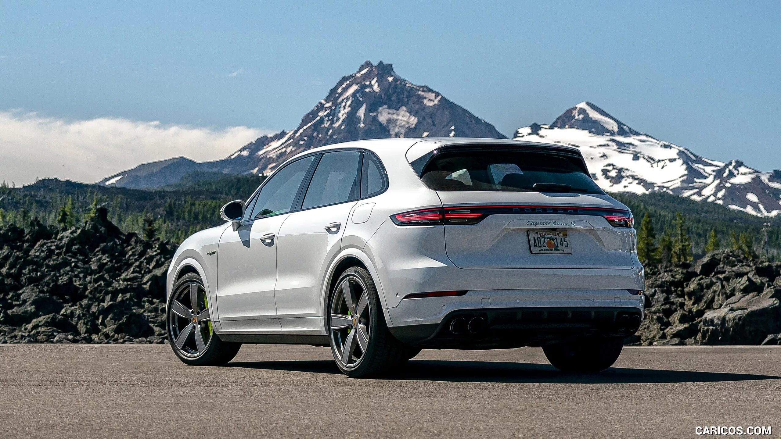 Cayenne turbo e hybrid. Порше кайен 2025. porsche cayenne turbo s 2025. порше кайен турбо s 2025. порше кайен турбо с 2025.