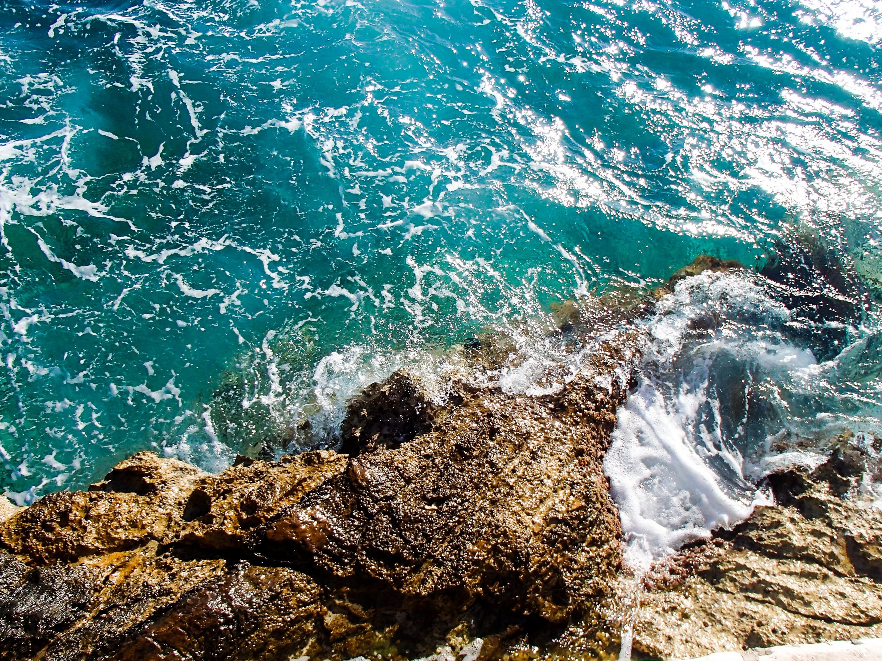 Адриатическое море. Море вода. Море вид сверху. Вода Адриатического моря.