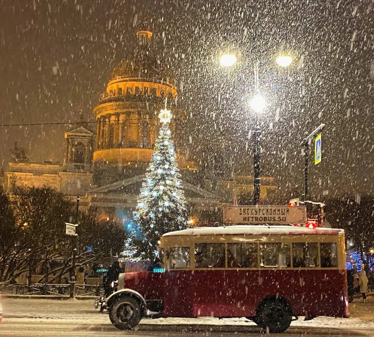 Спб январь 2023. Новогодний Петербург. Новогодний Петербург 2022. Новогодний Петербург январь 2023. Фото новогоднего Петербурга 2023 года.