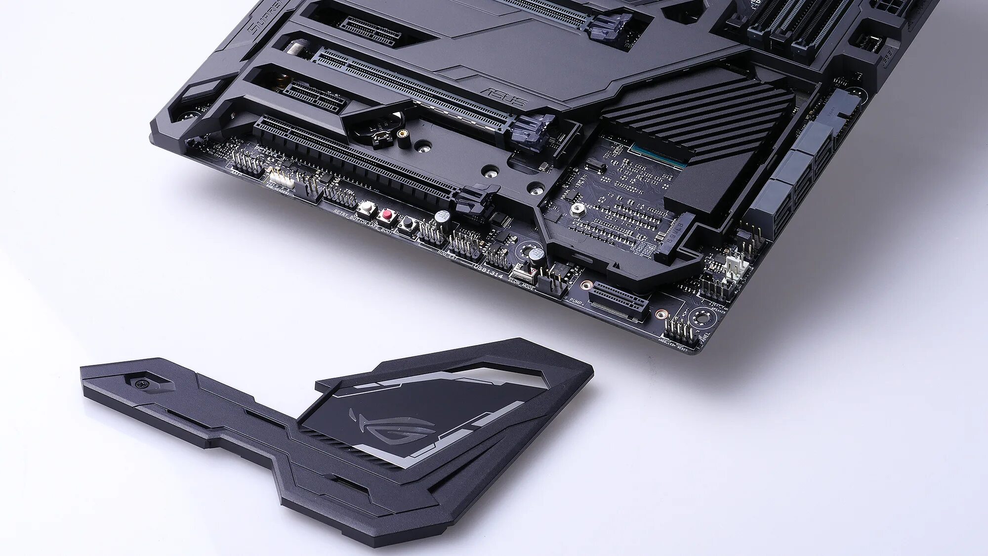 Наушники асус репаблик оф геймерс. Asus rog g71v. Asus rog комплектующие. Rampage 5 extreme. Asus rog запчасти.