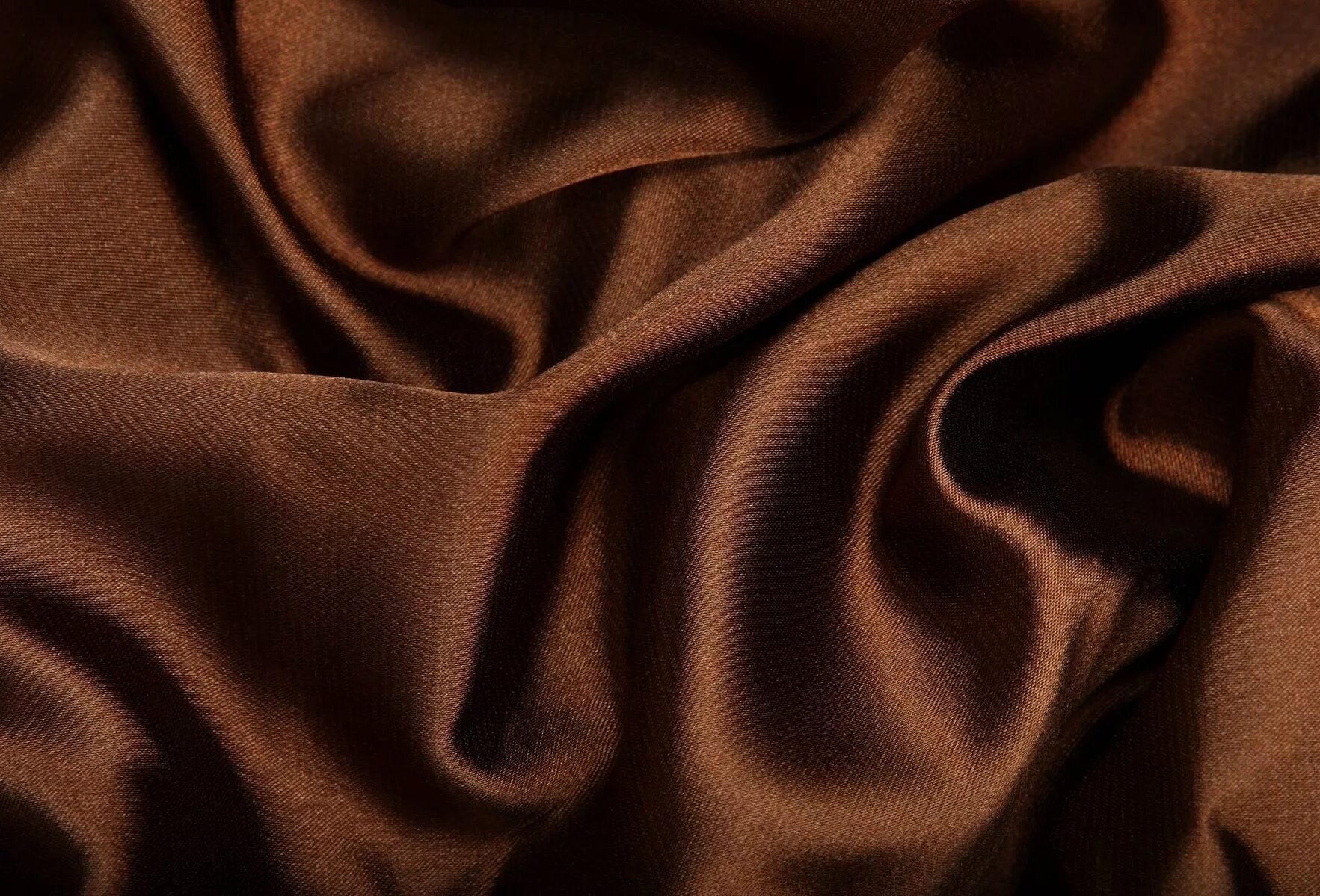 Brown фото. Коричневая ткань. Ткань шелковая коричневая. Шоколадный цвет ткани. Коричневый шелк.
