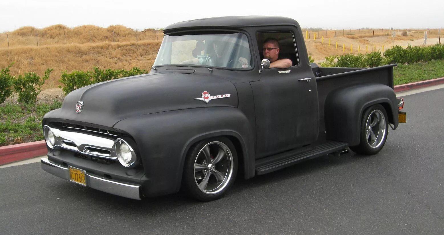 Hot pick up. Пикап Ford f100 hot Rod. Ford Trucks 1956 hot Rod. Ford f100 1956 hot Rod. Ford f150 1955 hot Rod.