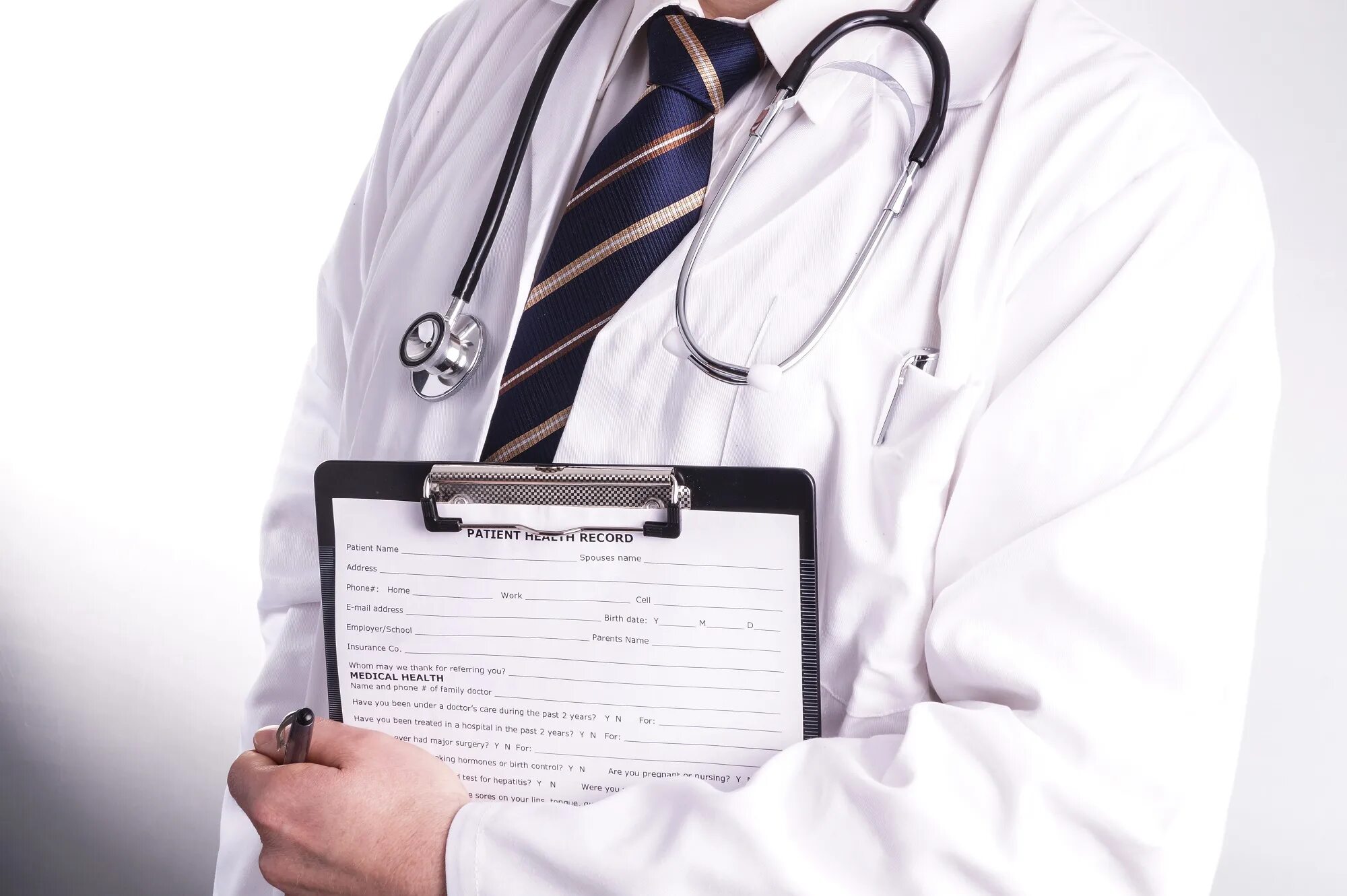 Как оформить главного врача. Doctor prescription. фото доктора мужчины. врач выписывает рецепт. два врача мужчины.