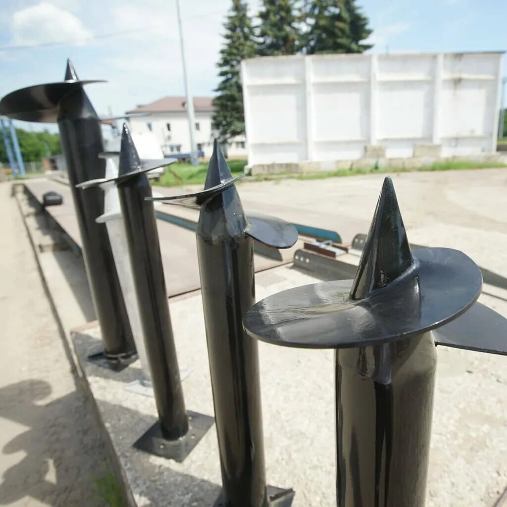 Сваи свс. Свая винтовая свс 57 1500. свая винтовая сварная свс 571500-1-200. винтовая свая helix-pro свсн-892502000. винтовые сваи диаметром 325 мм.