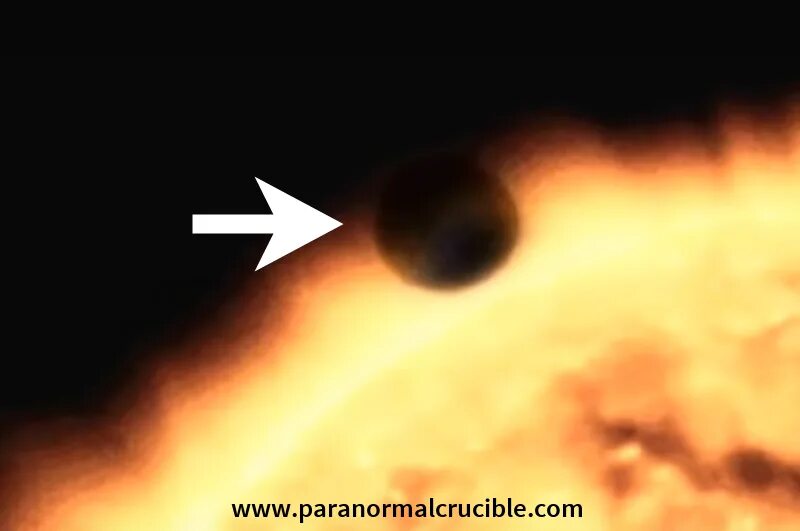 НЛО возле солнца. НЛО возле солнца снимки НАСА. Необъяснимый объект около солнца. Фото объекта около солнца. Разрыв солнца