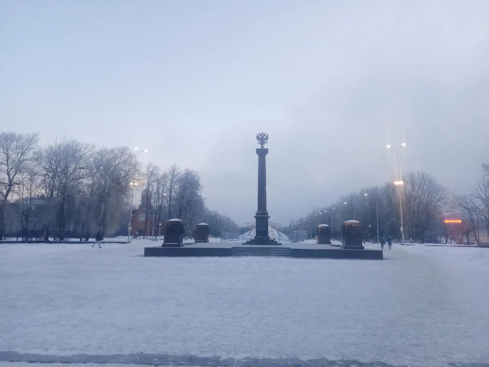 Снег в Брянске. Пасмурная туманная атмосфера. Дождь со снегом в Воронеже