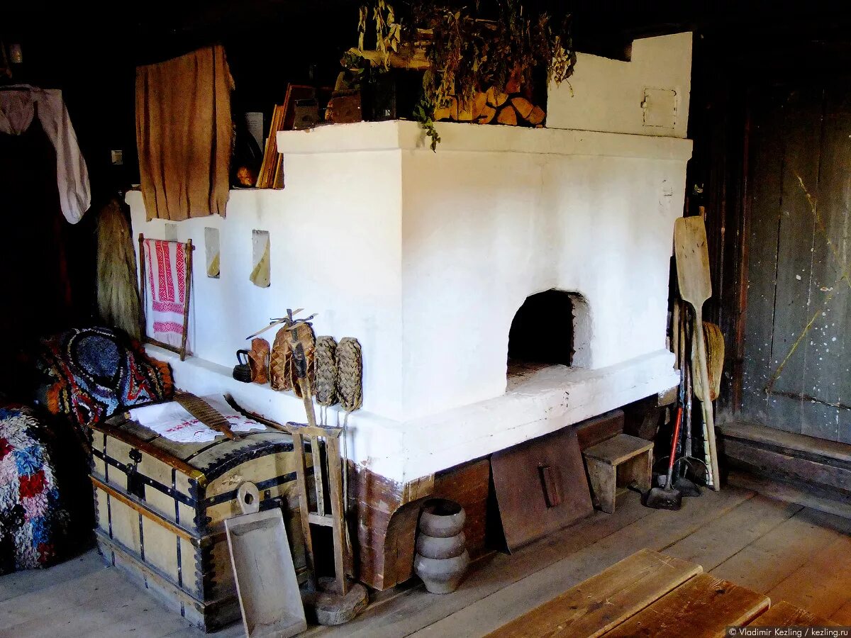 печь древняя русь с лежанкой. традиционная русская печь. применение русской печи. применение русской печи. настоящая русская печь.
