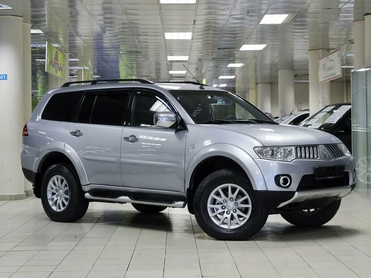 Pajero Sport 2010. Mitsubishi Pajero Sport 2010. Pajero Sport 2 2010. Паджеро спорт 2010г.