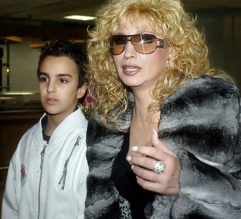 Внук аллегровой. Аллегрова внук. Внук ирины аллегровой. Аллегрова внук. Аллегрова внук.