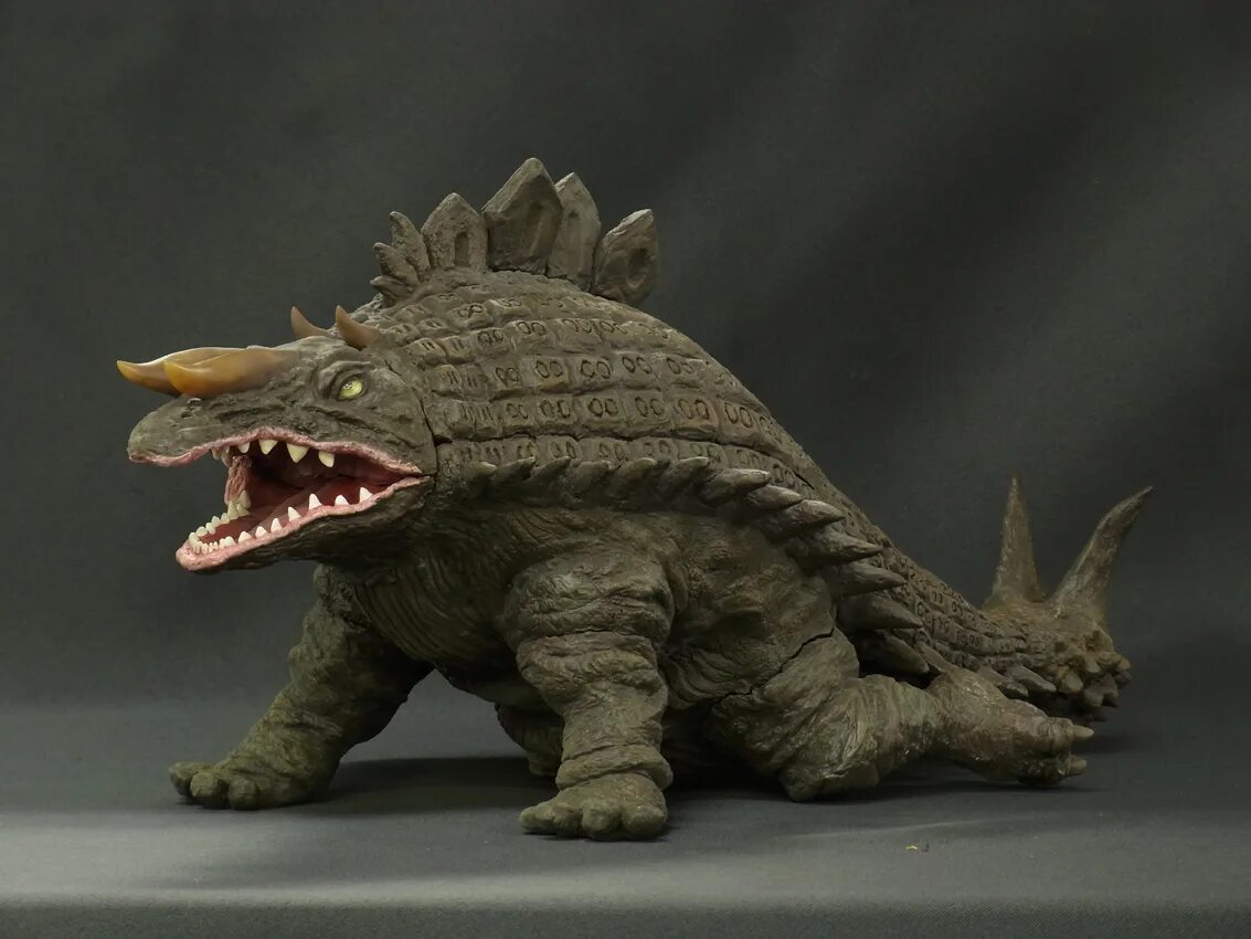 Monsters series. Майк лазовски корпарация монстр. Корпорация монстров мультфильм 2001. Краковские монстры сериал с 2022 г. Hansel moshi monsters moshlings.