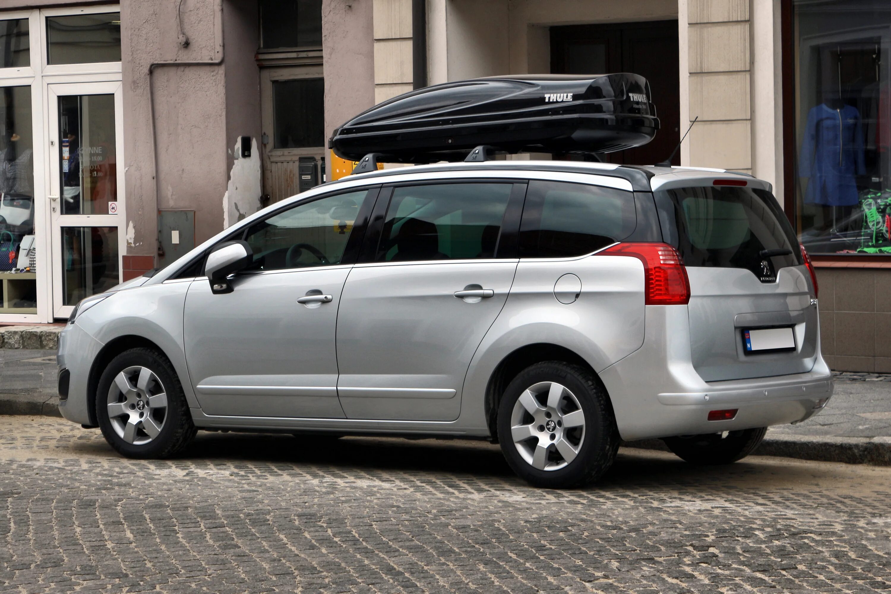 6dizel 2010 года. Peugeot 5008 2012. Пежо 5008 2011. Peugeot 5008. Пежо 5008 2013.