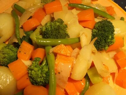 Бедра с овощами в мультиварке