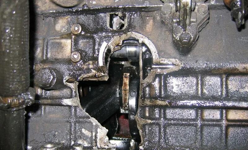 Кулак дружбы ямз 236. Кулак дружбы бмв 520ай. Кулак дружбы ваз 2107. Мотор ваз 2107 кулак дружбы. Кулак дружбы ваз 2112.