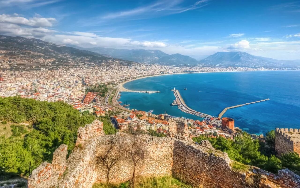 Alanya turkey. Аланья (Турция). Аланья Анталийское побережье. Турция Анталийско епобеежье. Турецкий город Алания.