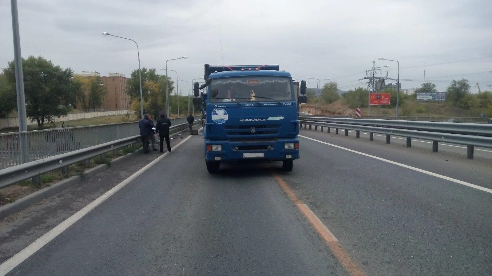 М5 самарская область. КАМАЗ трасса м 5 Тольятти. Авария м5 Тольятти 3.06.2019. ДТП поезд наехал на большегруз Самарская область. Трасса м5 Тольятти.