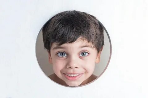 Face in hole
