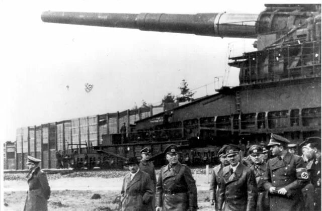 Любимый Гитлером "Толстый Густав" или история о том, как немцы строили самую бол
