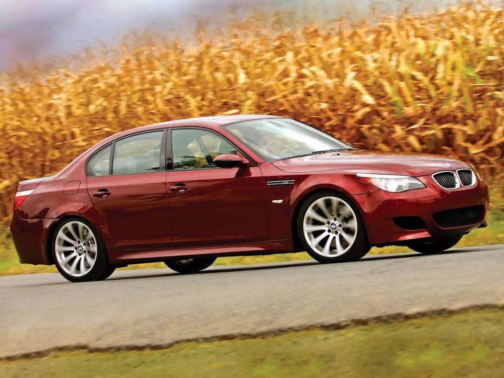 Bmw 5 e60 m5. Bmw m5 2009. Bmw e60 2. Бмв 5 е60. Как выглядит бмв е60.