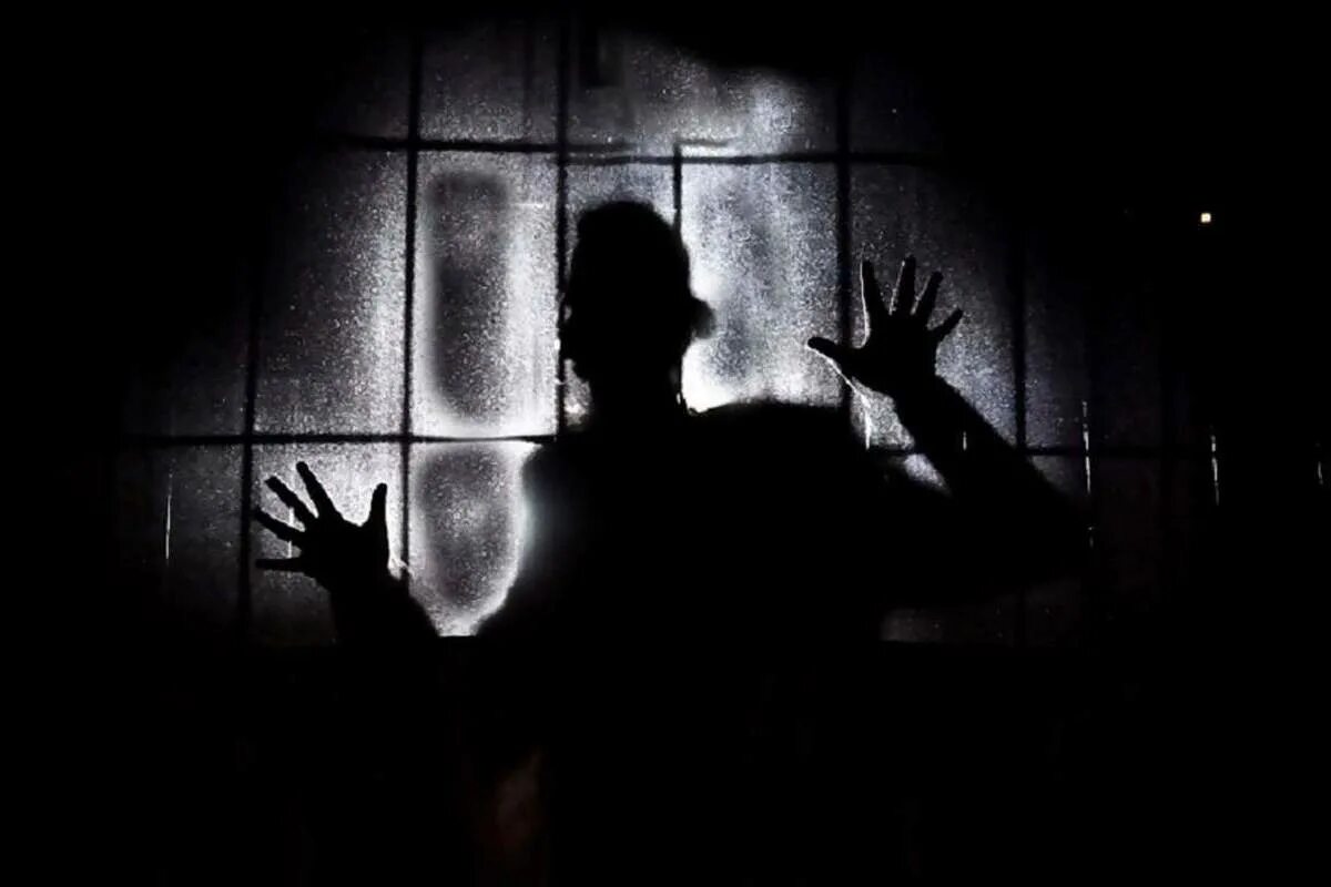 страшный квест темнота. суетинская 1а нижний новгород прятки в темноте. квест прятки в темноте петрозаводск. прятки в темноте томск квест. прятки в темноте тюмень квест.