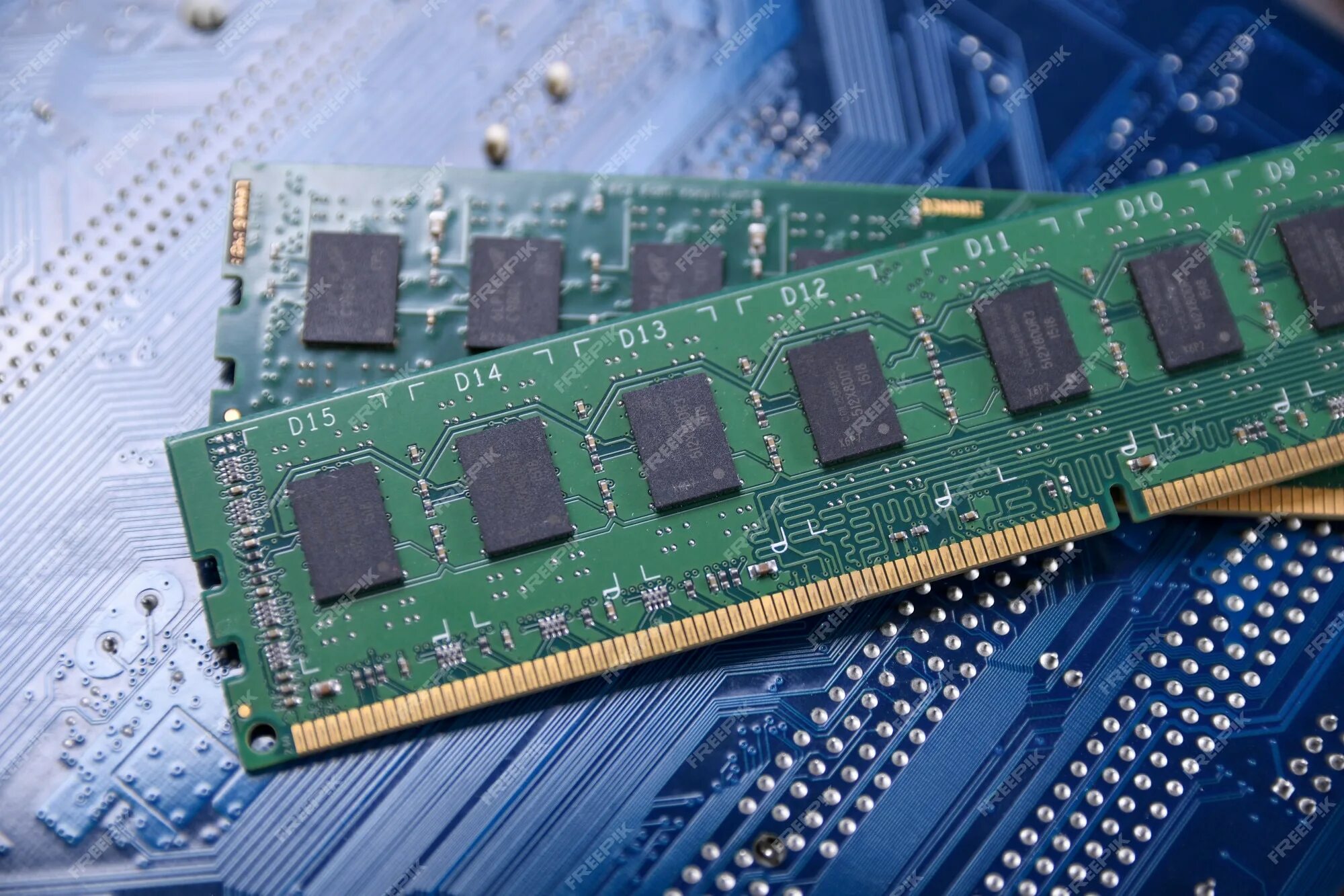 Плата оперативной памяти ddr3. Оперативная память KINGSPEC ddr4 3200 МГЦ. Ddr5 SDRAM. Samsung Ram ddr5. Ddr3 1600 vs ddr3 1866.