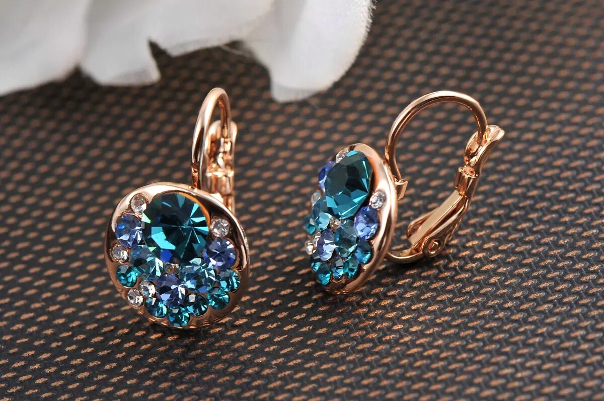 Мужчина в серьгах сон. Сонник найти сережку золотую. Видеть во сне красивые серьги. Сонник найти сережку золотую. Украл серьги.