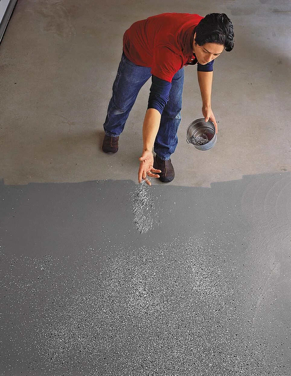 Какая краска лучше для бетона. Крашеный бетонный пол. Покрасить бетонный пол. Крашеный пол бетон. Покраска бетонных полов.