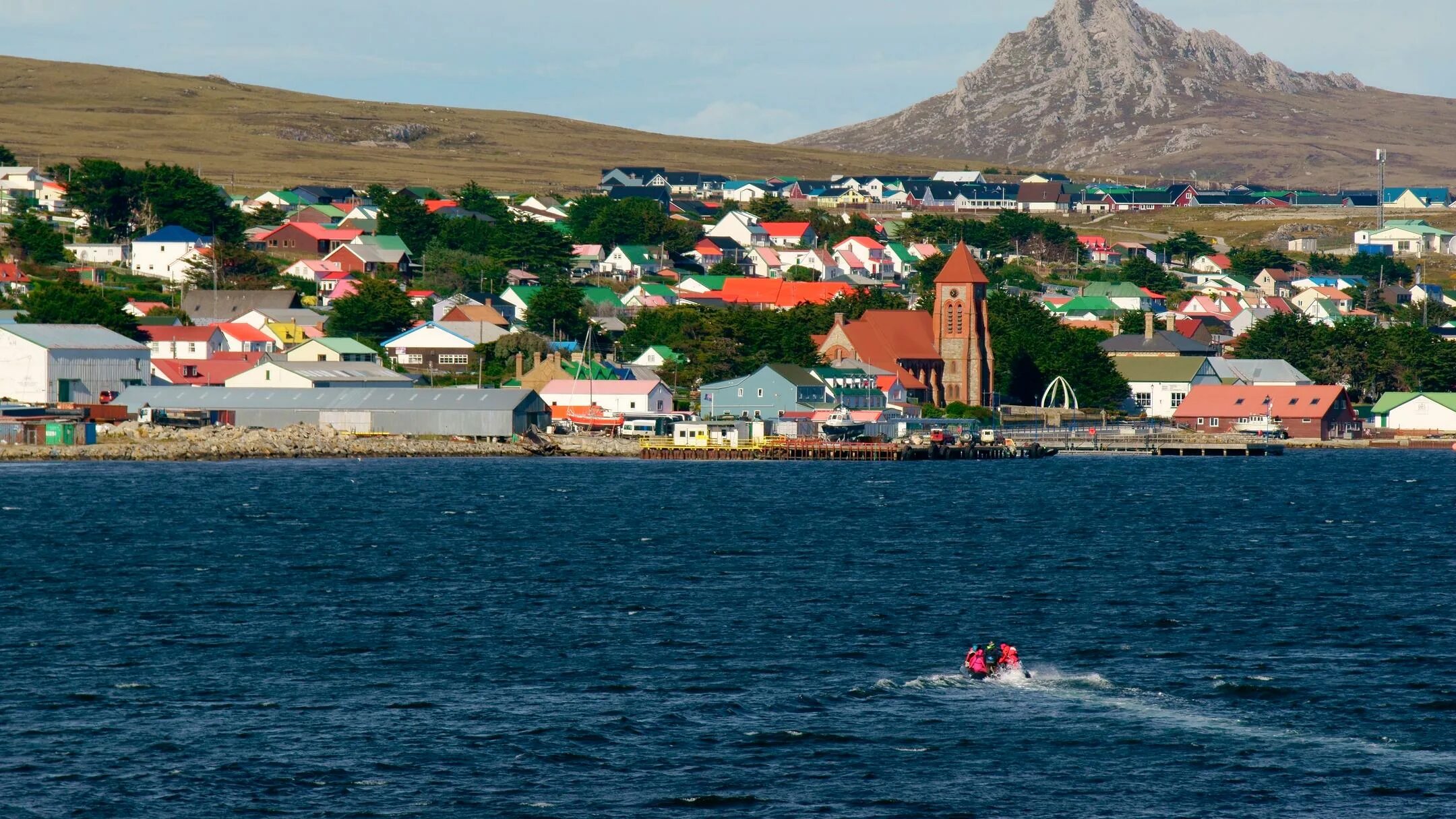 Falkland islands capital. Стэнли Фолклендские острова. Фолкленды порт-Стэнли. Порт Стэнли Пуэрто Архентино. Фолклендские острова фото.