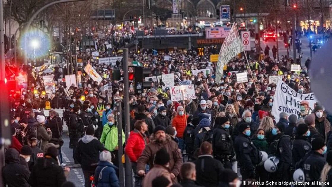 Протесты. Новая каледония протесты. Митинг навального 2021 в москве. Кишинев протесты. Протесты в кнр.