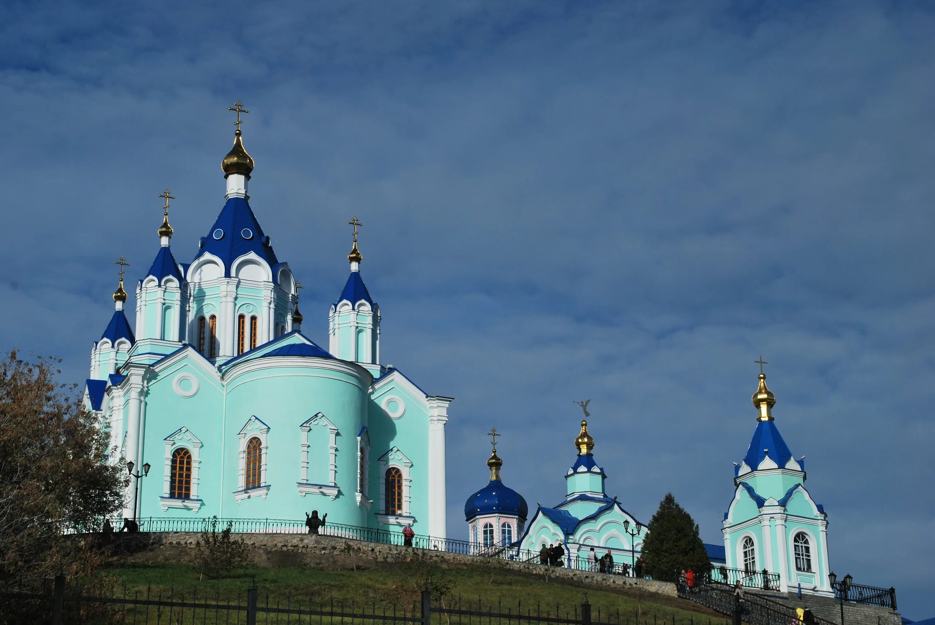 Местечко свобода курская. Коренная пустынь Курск. Коренная пустынь в Курской области. Коренная пустынь монастырь. Курский мужской монастырь Коренная пустынь.