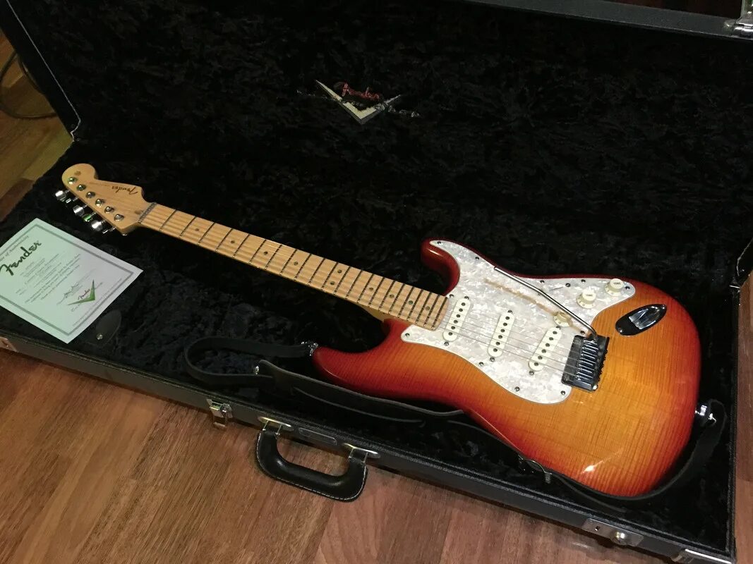 Русские электрогитары. Fender Custom shop Russian Strat. Fender Custom shop Russian Stratocaster. Fender Custom shop Limited Edition `64 Stratocaster. Электрогитара Fender Custom shop TB Limited Russian Stratocaster.