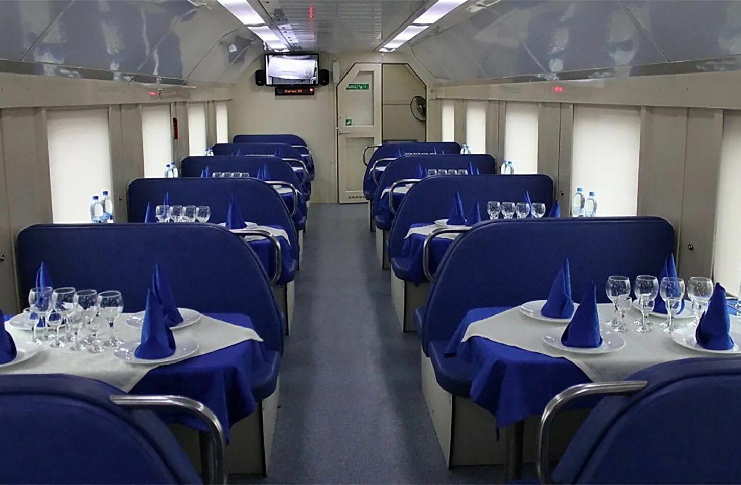 Dining car. Вагон ресторан вагон ресторан. Вагон ресторан РЖД. Вагон-ресторан в поезде РЖД. Вагон ресторан 61-4460.