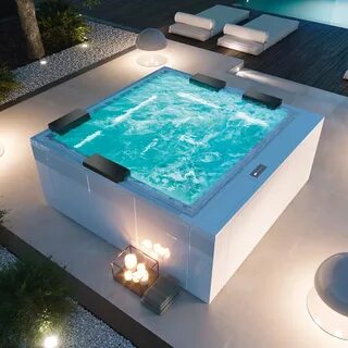 Hydromassage pool